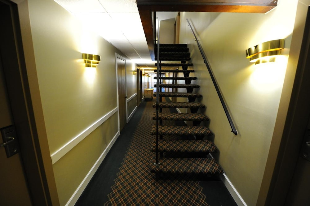Heritage Inn - photo 26
