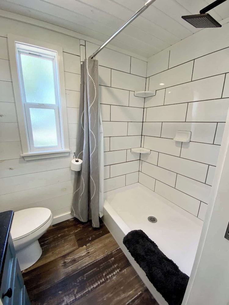 Resort at Fredericksburg Unit 1 - photo 7