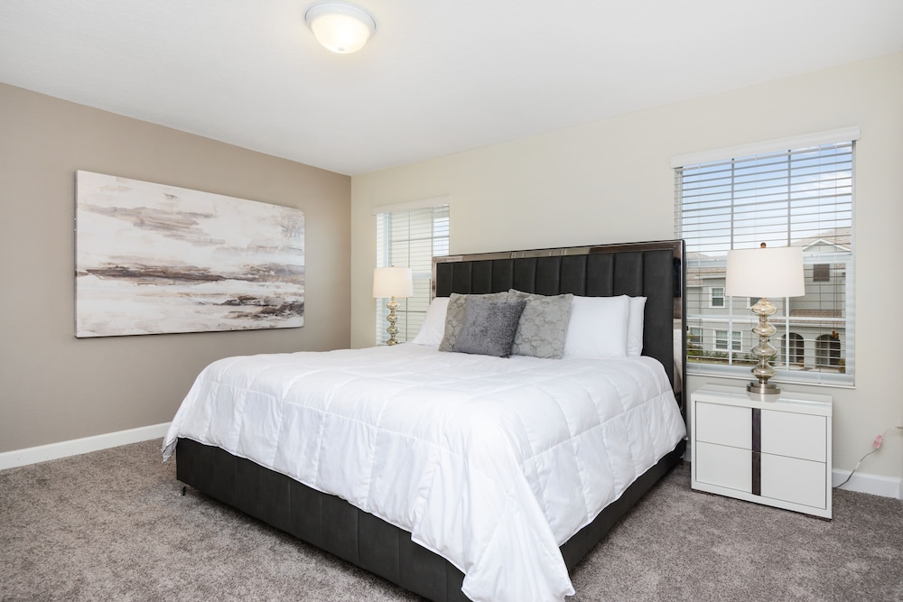 Four Bedrooms w Pool Townhome 4841 - photo 6
