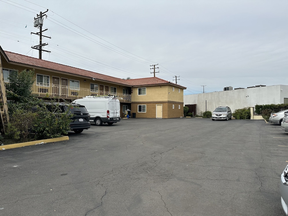 Lapsi Motel — hotel in South Gate