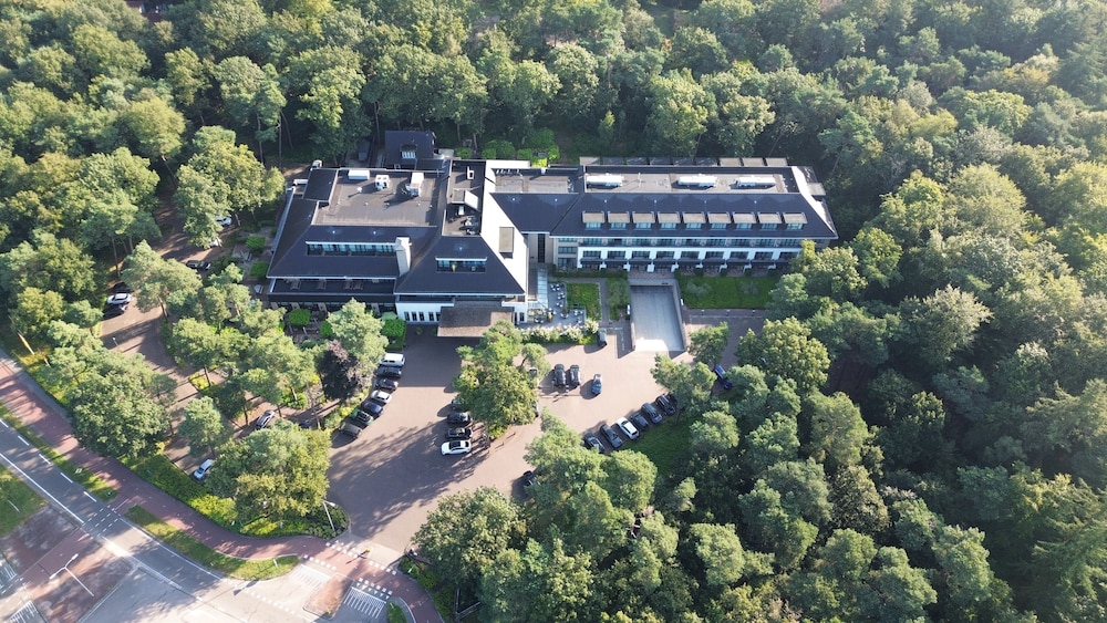 Van der Valk Hotel Harderwijk op de Veluwe — 4-Star Luxury Hotel in Harderwijk, Netherlands