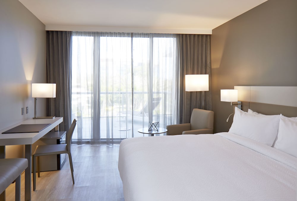 AC Hotel by Marriott Miami Beach - photo 9