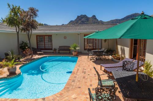 Hout Bay Lodge