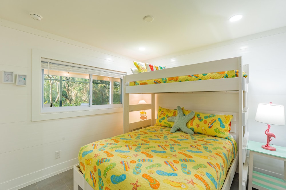 Great Escape 5 by Sun Palace Vacations in Fort Myers Beach, United States