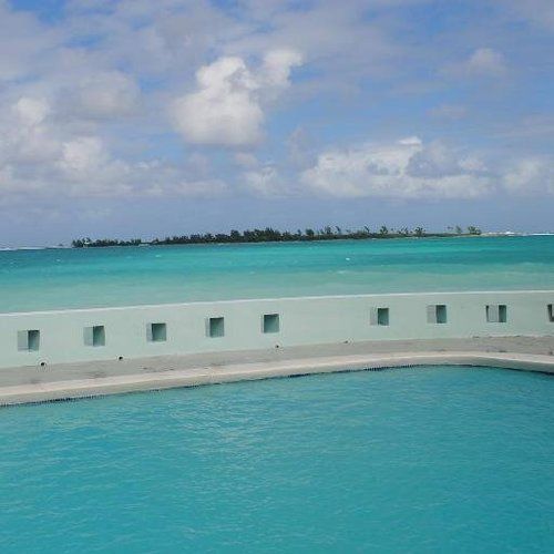 SeaDuction - carbon neutral hotel in Nassau