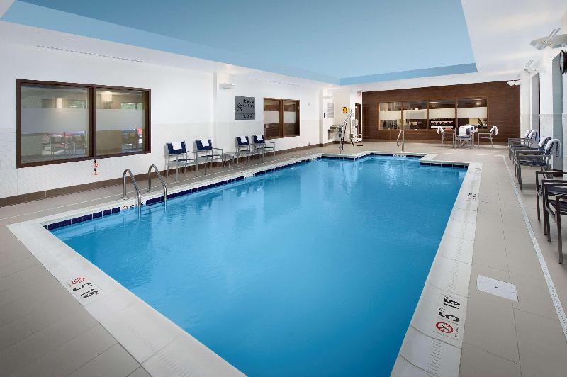 Hampton Inn & Suites Falls Church - photo 96