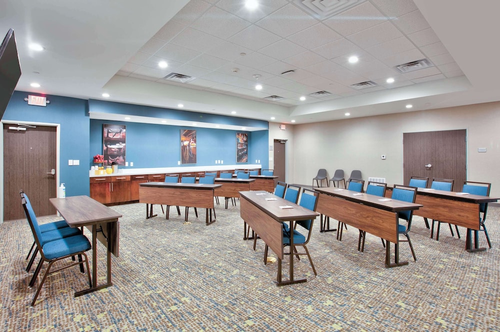 Hampton Inn & Suites by Hilton Dalhart - photo 24