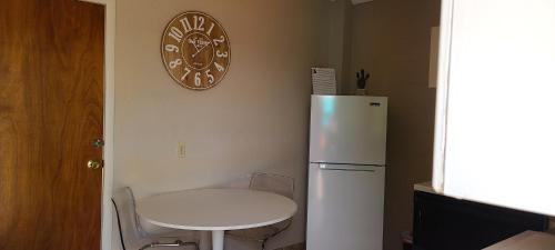 Red Rock Motel and Dam Motel - photo 65