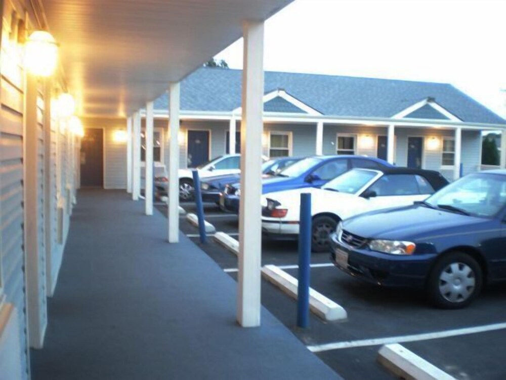 Red Carpet Inn and Suites Hammonton - photo 21