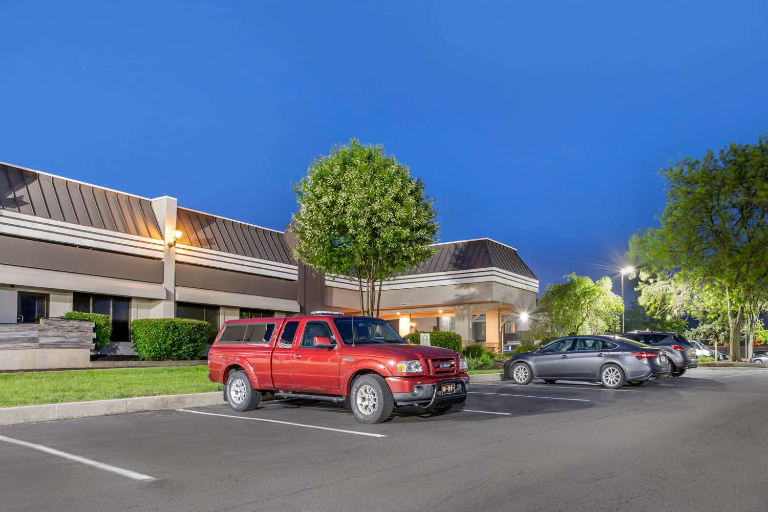 Clarion Hotel and Conference Center Harrisburg West - photo 22