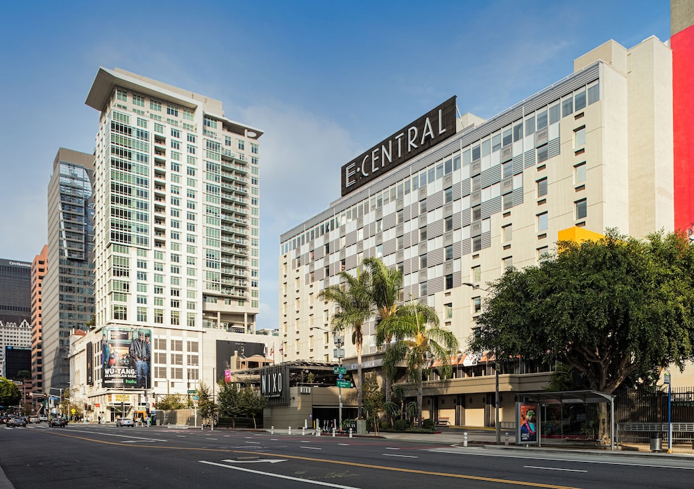 E Central Downtown Los Angeles Hotel - photo 2