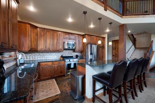 Twilight 48 Penstock Court - photo 17