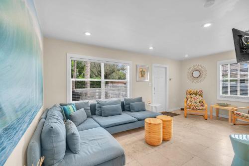 Grove Bay Bungalow 2 2 Gated Cottage Walk to Bay — 4-Star Luxury Hotel in Miami, United States