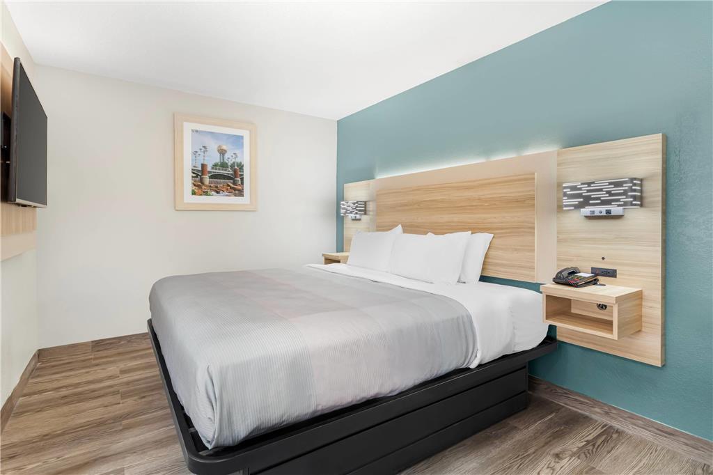 Quality Inn & Suites - photo 19