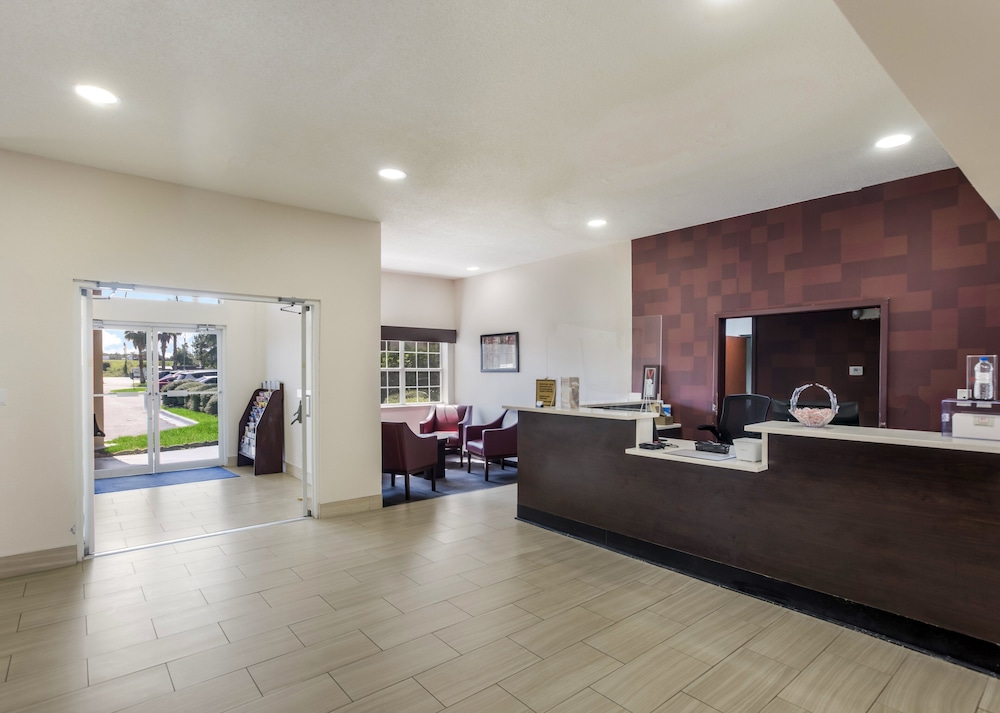 Red Roof Inn PLUS & Suites Savannah I 95 - photo 2