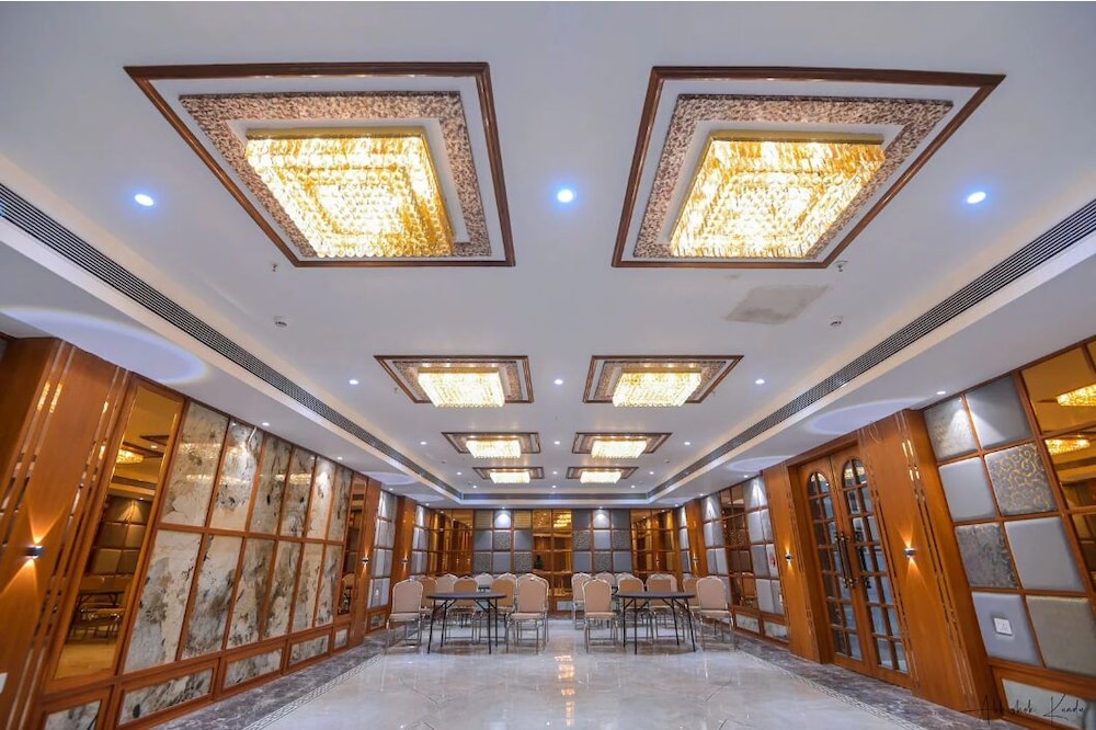 Hotel Pratap Palace - carbon neutral hotel in Jagdalpur