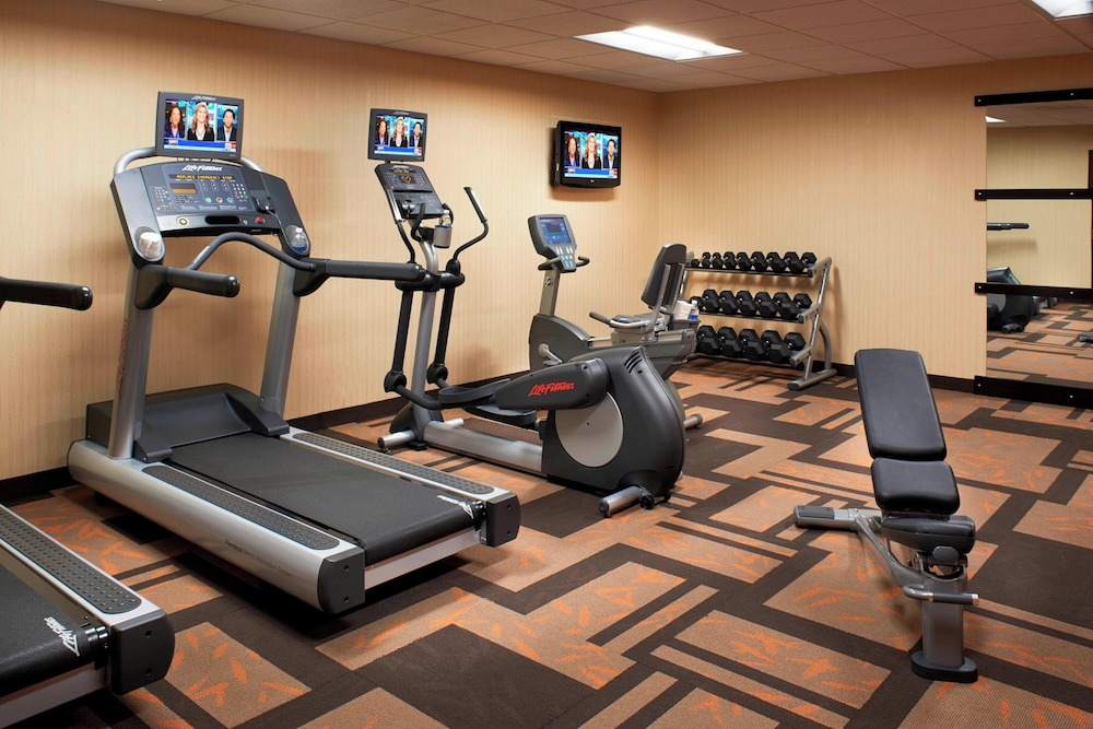 Courtyard by Marriott Chicago Arlington Heights South - photo 13