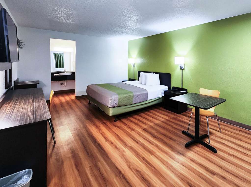 Motel 6 Baytown TX Baytown East - photo 16