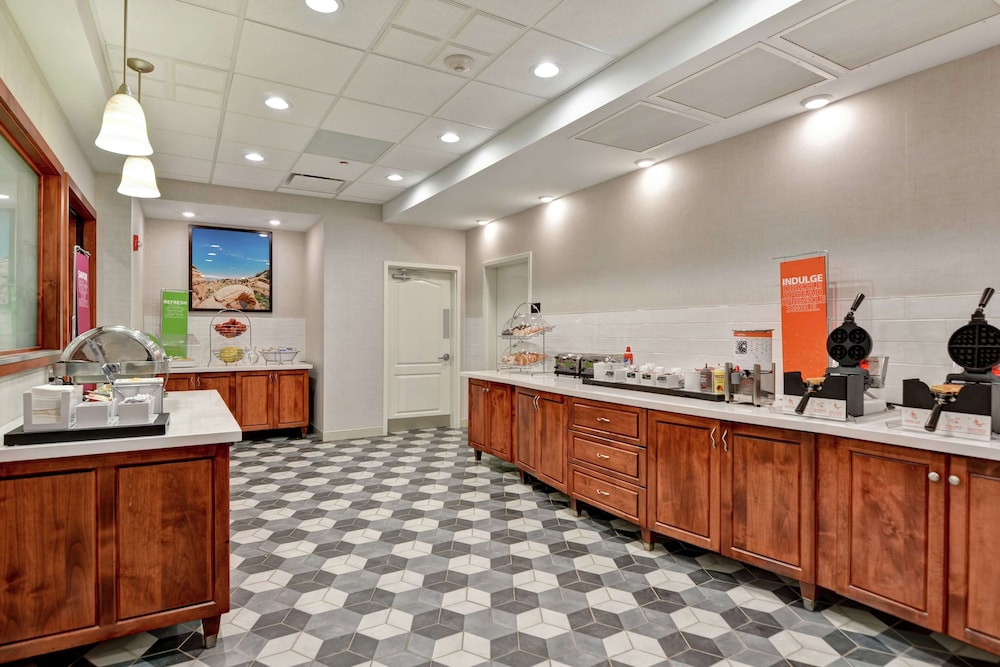 Hampton Inn Moab - photo 34