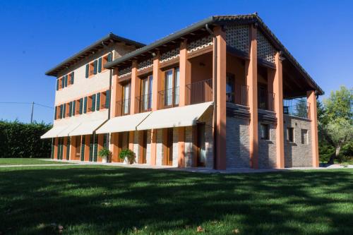 Crystal Luxury House — 4-Star Luxury Hotel in Fiume Veneto, Italy