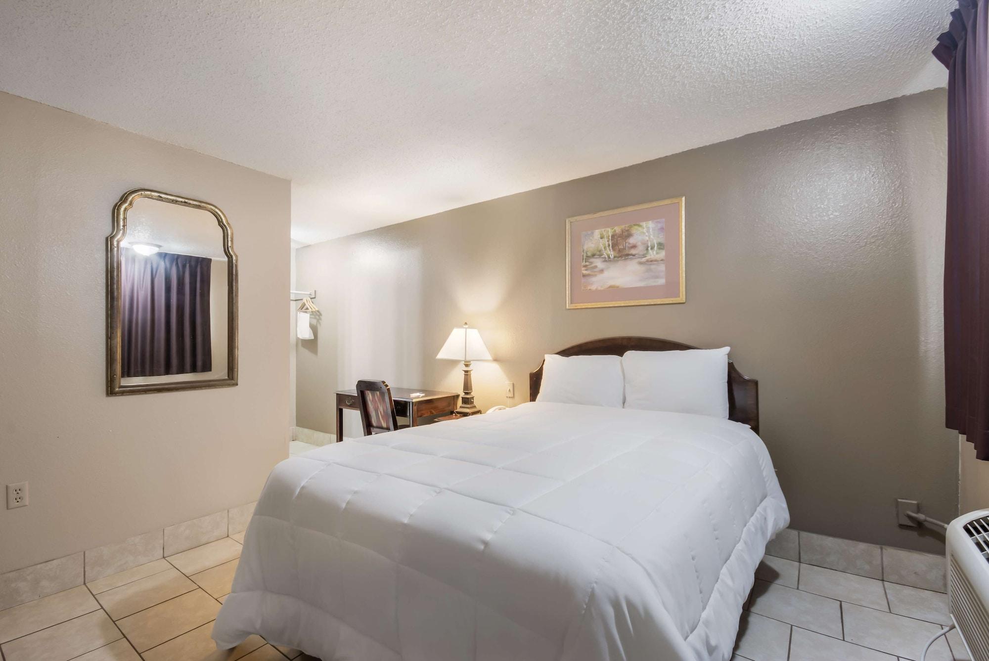 Americas Best Value Inn Woodward at 8th St - photo 9