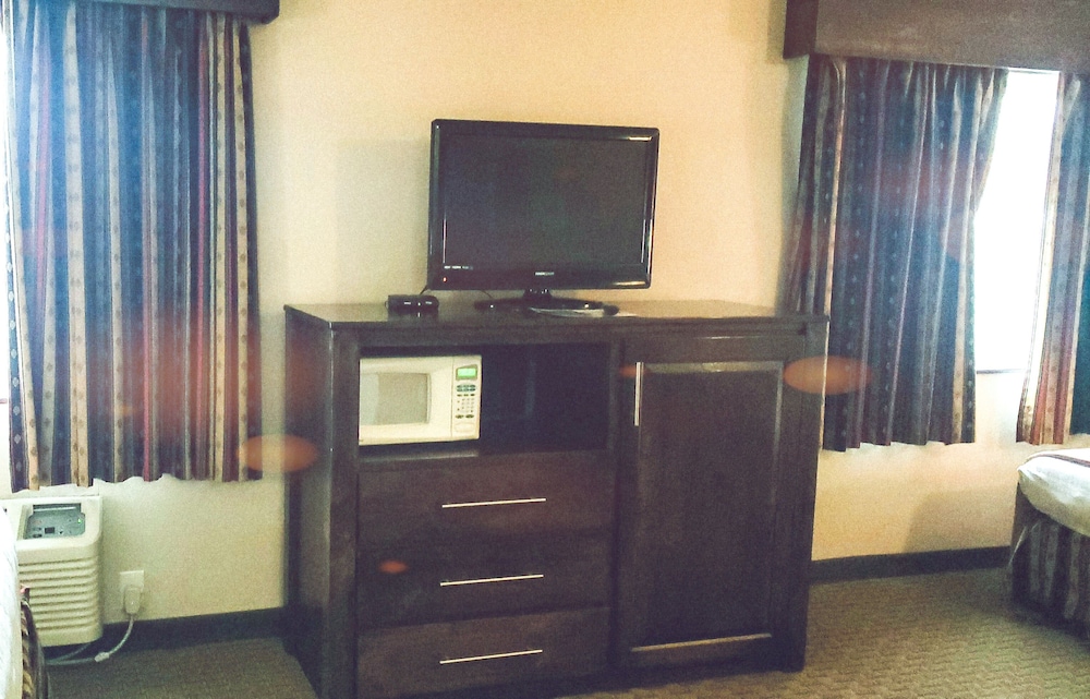 Inn America Lewiston - photo 22