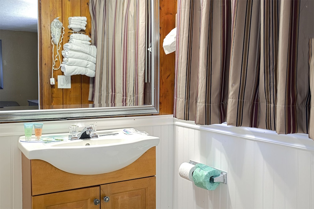 Seahorse Inn and Cottages - photo 28