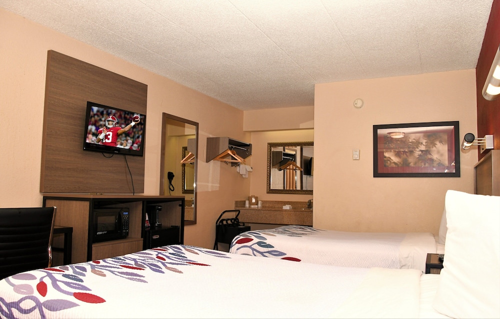 Red Roof Inn Richmond South - photo 18
