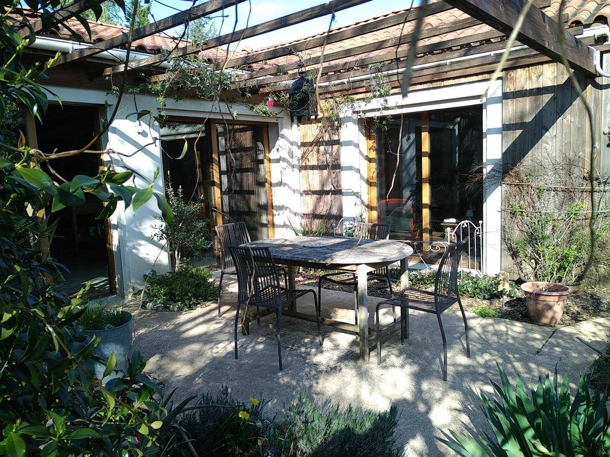 Les Trois Caselles - carbon neutral hotel in Cajarc