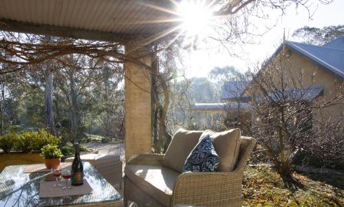 Willow Cottage — 4-Star Luxury Hotel in Kurrajong Heights, Australia