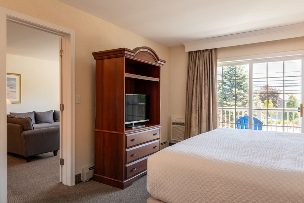 Ogunquit Hotel & Suites - photo 15