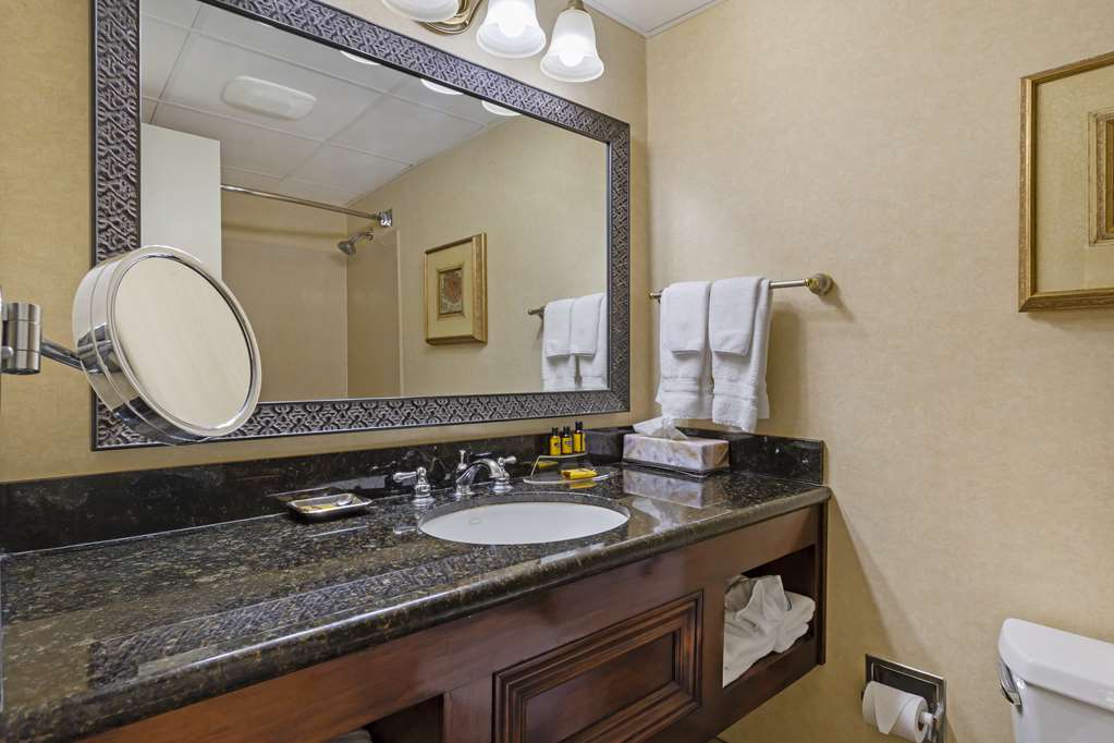Best Western Plus Burlington - photo 22