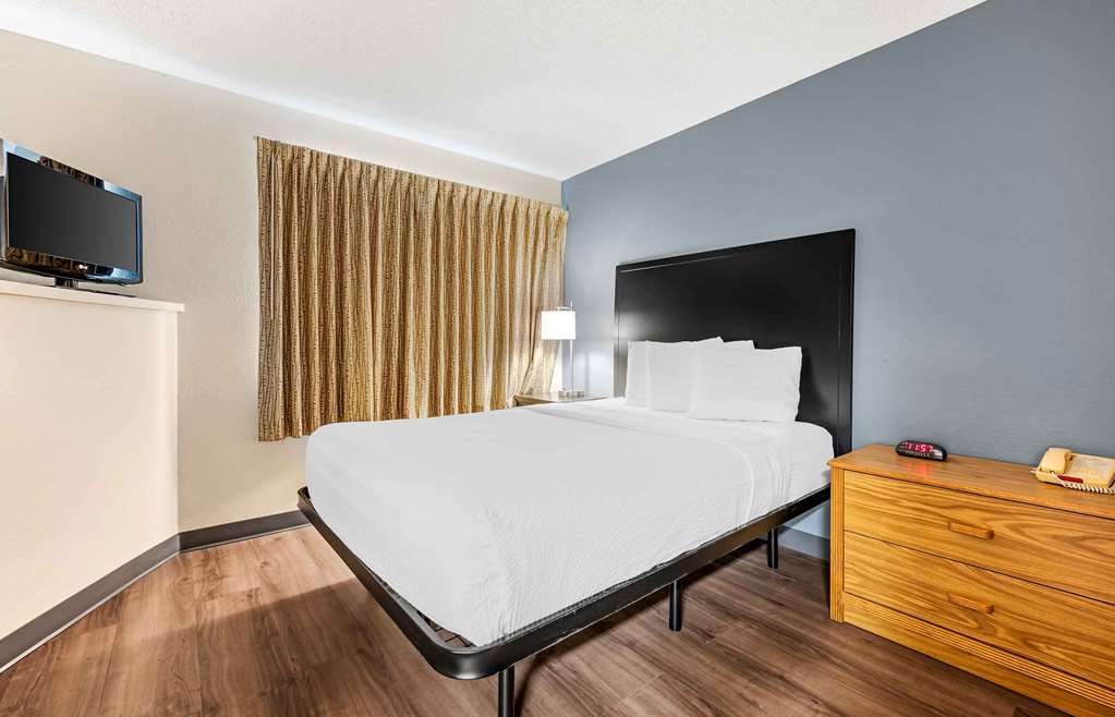 Extended Stay America Suites Cincinnati Blue Ash Reed Hartma - photo 34