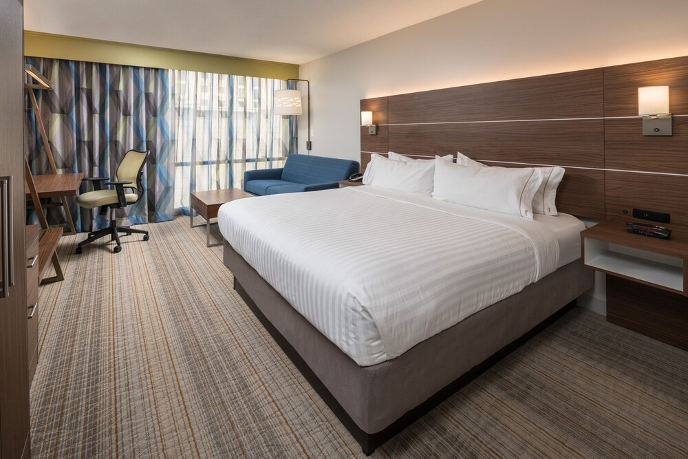 Holiday Inn Express Springfield by IHG - photo 18