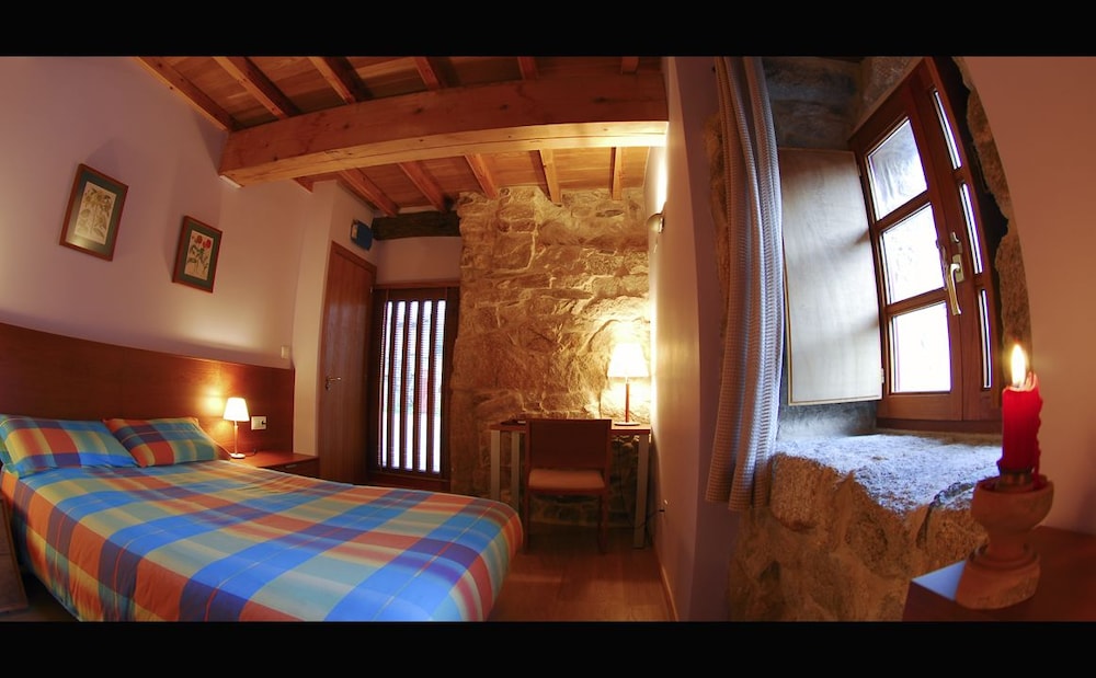 A Casa da Eira — Nogueira De Ramuin — photo 2