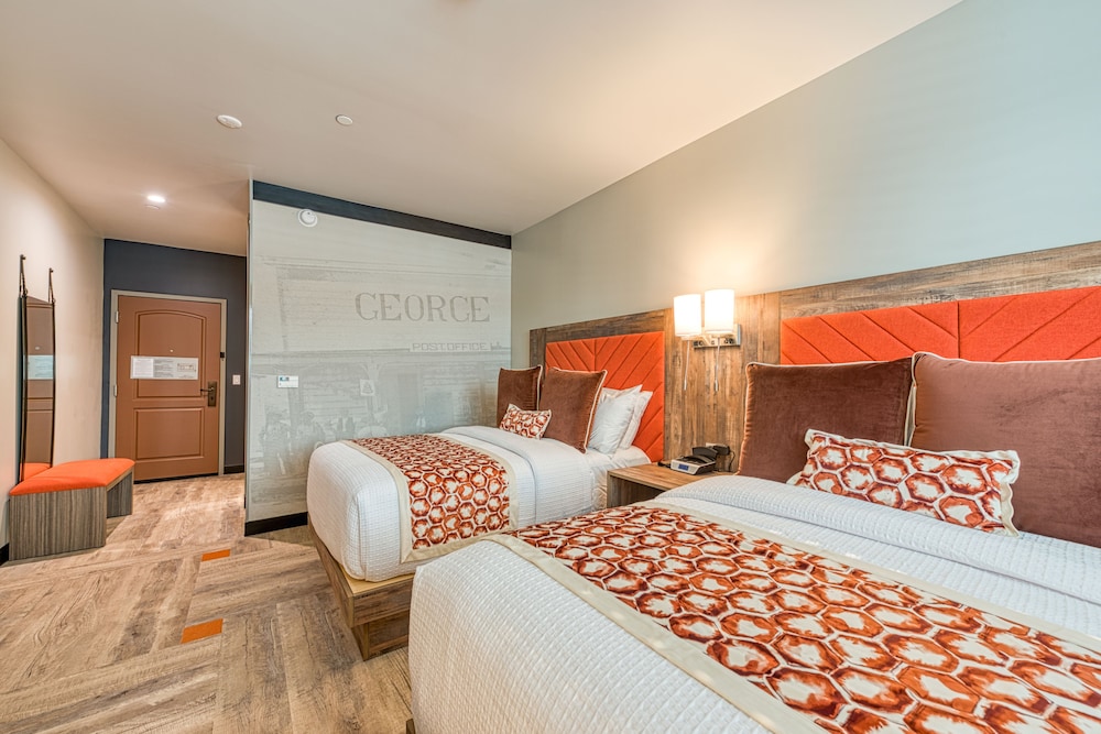Hotel Lexen Newhall - photo 14