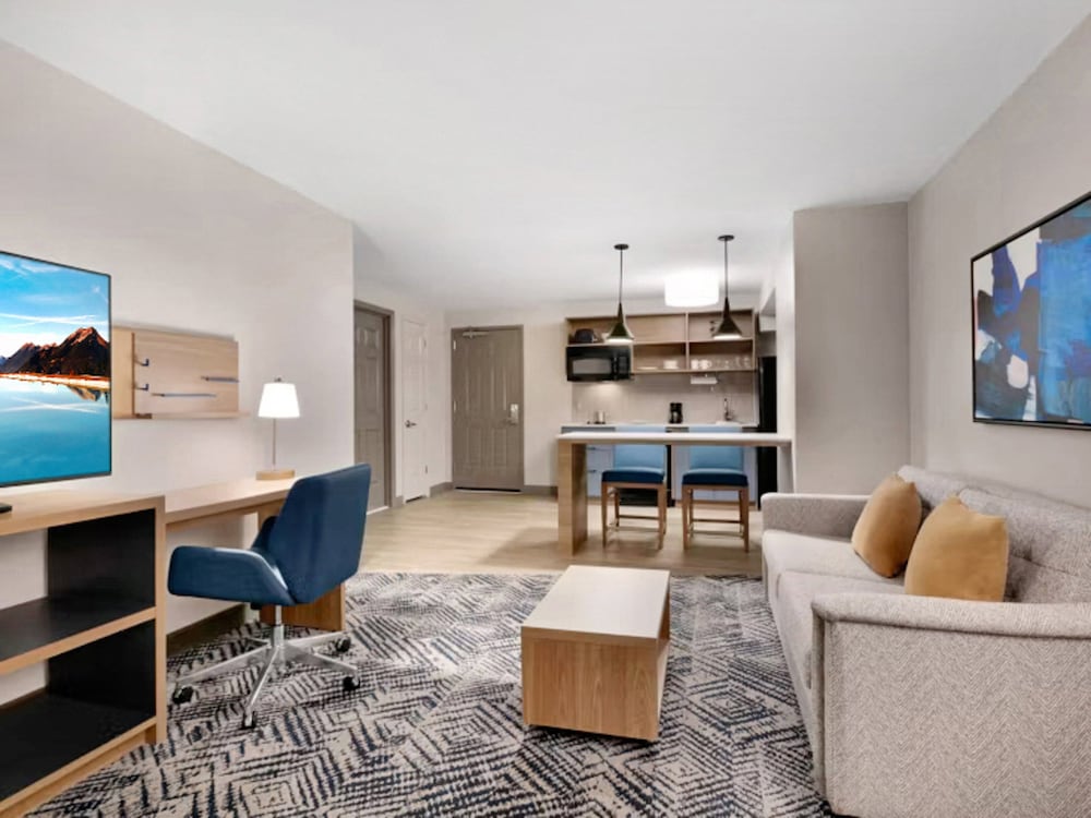 Candlewood Suites Champaign Urbana University Area by IHG - photo 19