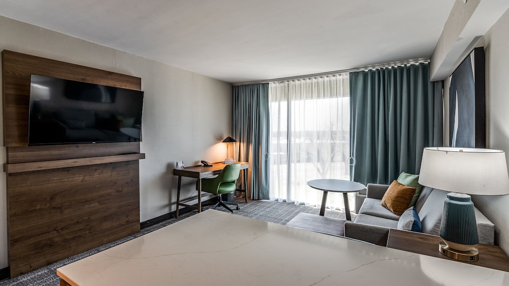 Staybridge Suites Dallas Market Ctr Love Field by IHG - photo 22