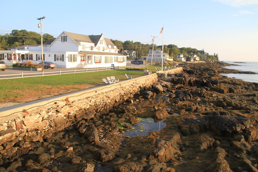 Bluebird Ocean Point Inn - photo 73