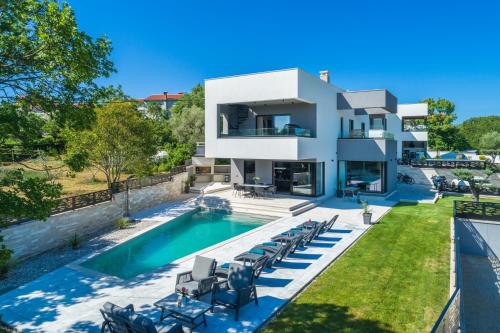 Villa Abba Rakalj Meerblick Luxus und Komfort an der Südostküste Istriens — 4-Star Luxury Hotel in Marcana, Croatia