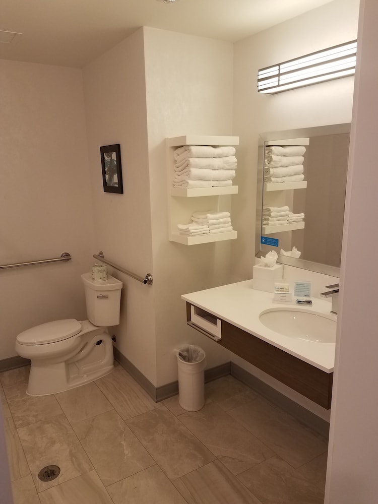 Hampton Inn & Suites Dallas The Colony TX - photo 37