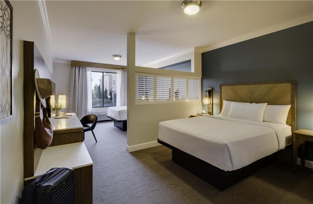 Ayres Hotel Chino Hills Ontario - photo 8