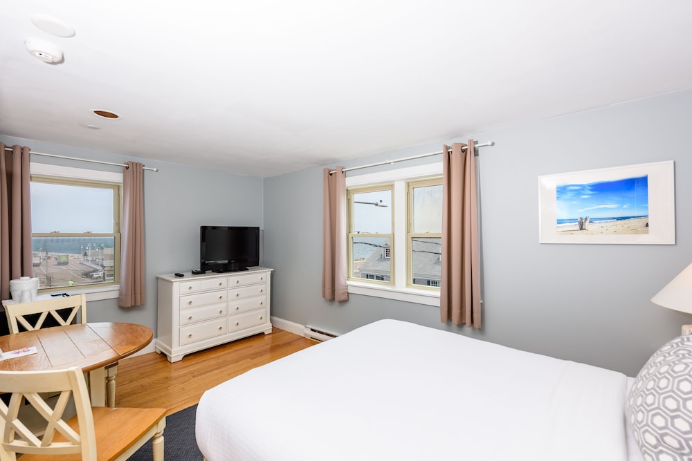 MV Surfside Hotel - photo 31