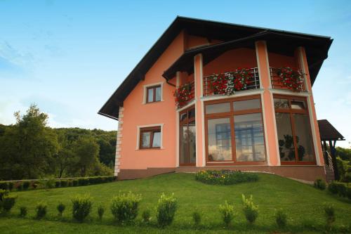 Rooms Markovic - carbon neutral hotel in Otocac