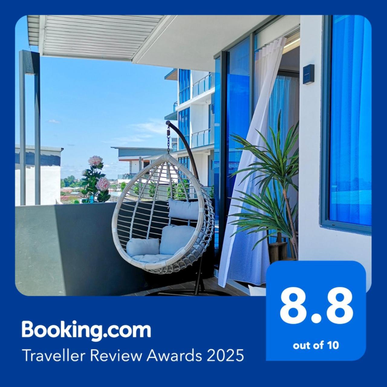 Hanns Spacious Balcony&SwimPool with FREE Netflix 6pax — 4-Star Luxury Hotel in Sibu, Malaysia