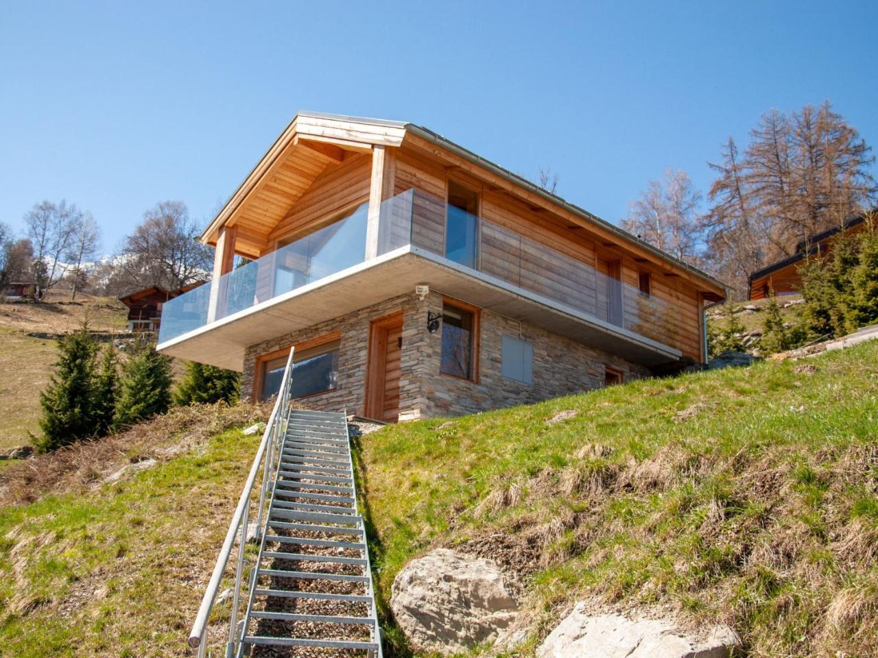 Chalet Papillon by Interhome — 4-Star Luxury Hotel in Basse-Nendaz, Switzerland