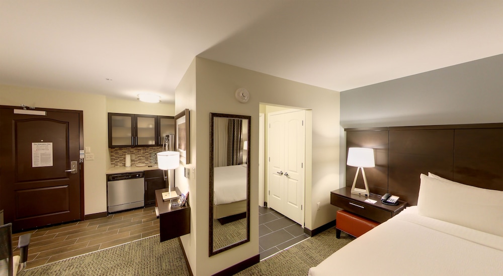 Staybridge Suites Ann Arbor Univ of Michigan by IHG - photo 15