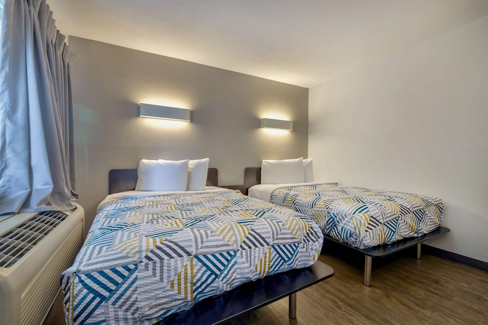 Motel 6 Oshkosh WI - photo 7