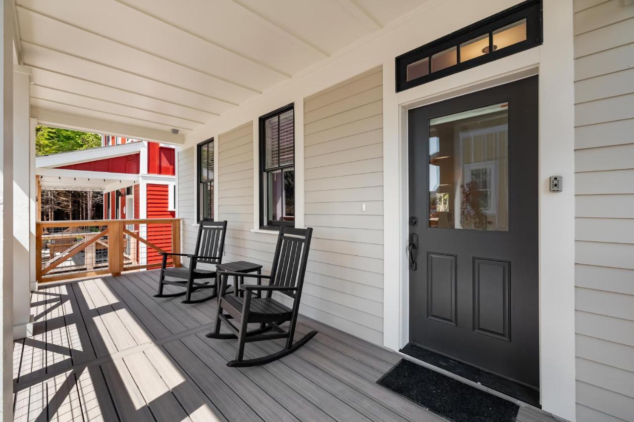 Surf Song by Seabrook Hospitality in Huntington Beach, United States