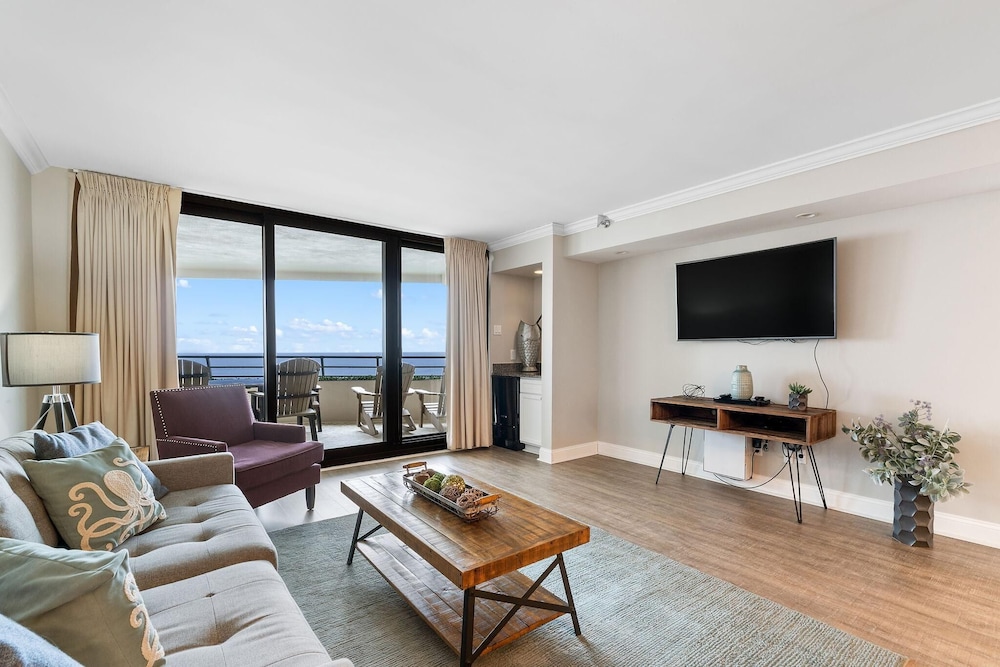Eden East 601 — 4-Star Luxury Hotel in Pensacola, United States